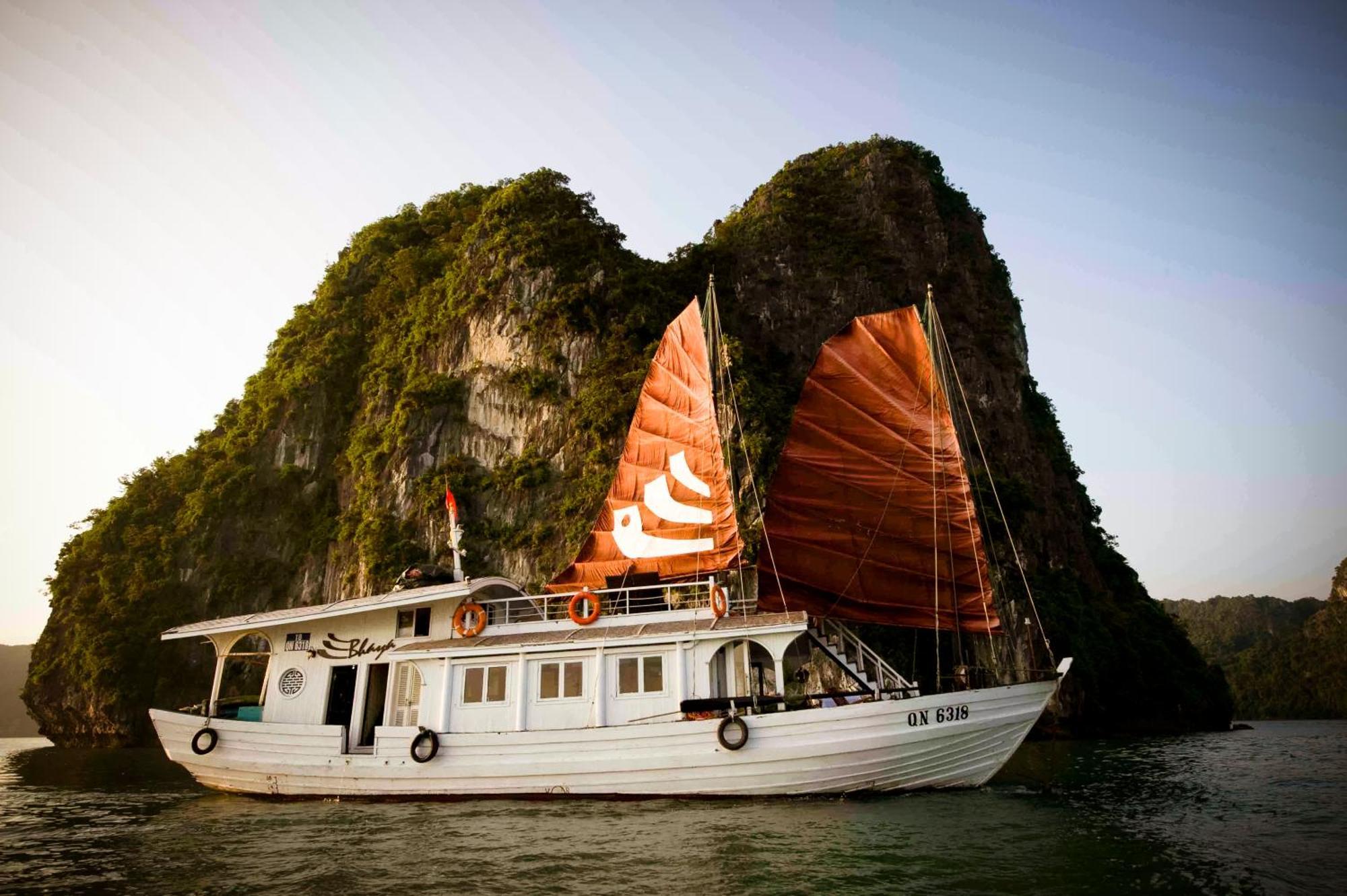 Bhaya Legend Cruises Hotel Hạ Long Ngoại thất bức ảnh