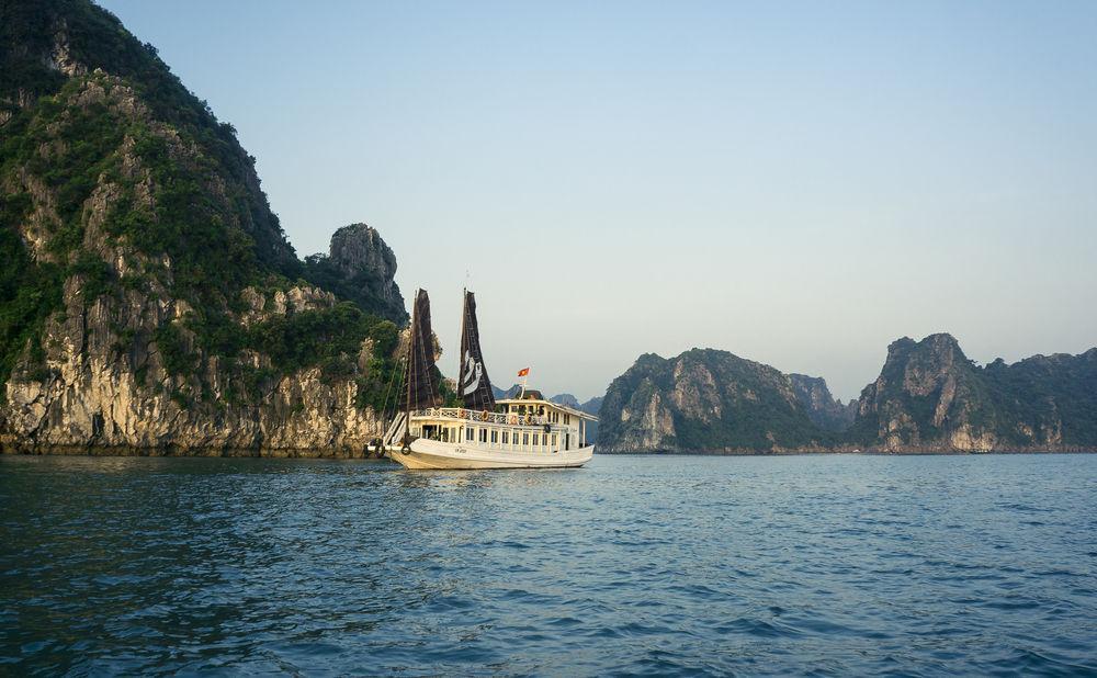 Bhaya Legend Cruises Hotel Hạ Long Ngoại thất bức ảnh